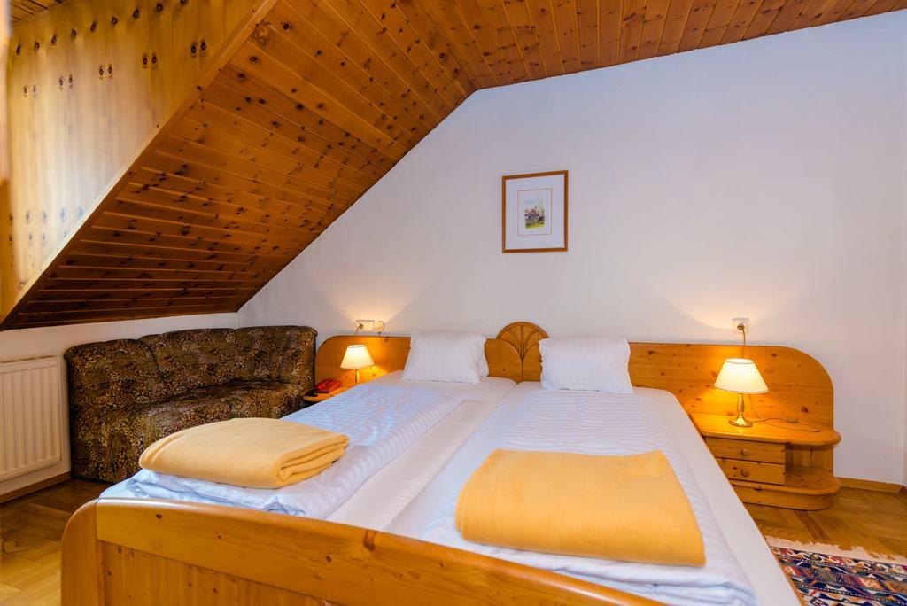 Landhotel Groggerhof Obdach Bagian luar foto